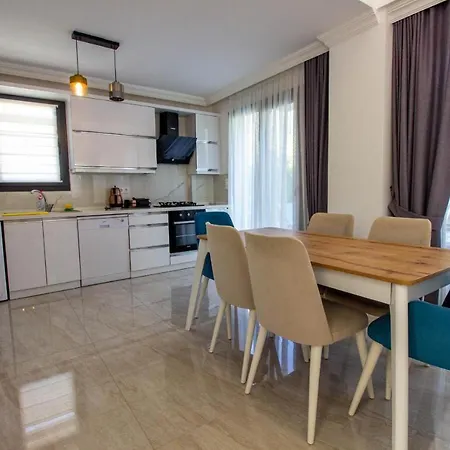 Modern Newly Built 4 Bedroom With Pool And Garden In Central Hisaronu Willa