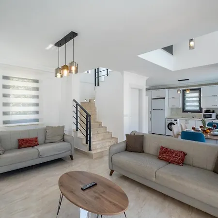 Modern Newly Built 4 Bedroom With Pool And Garden In Central Hisaronu * 페티예